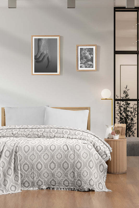 Caruso 3 Katlı Jakarlı Müslin Pike / Yatak Örtüsü %100 Pamuk