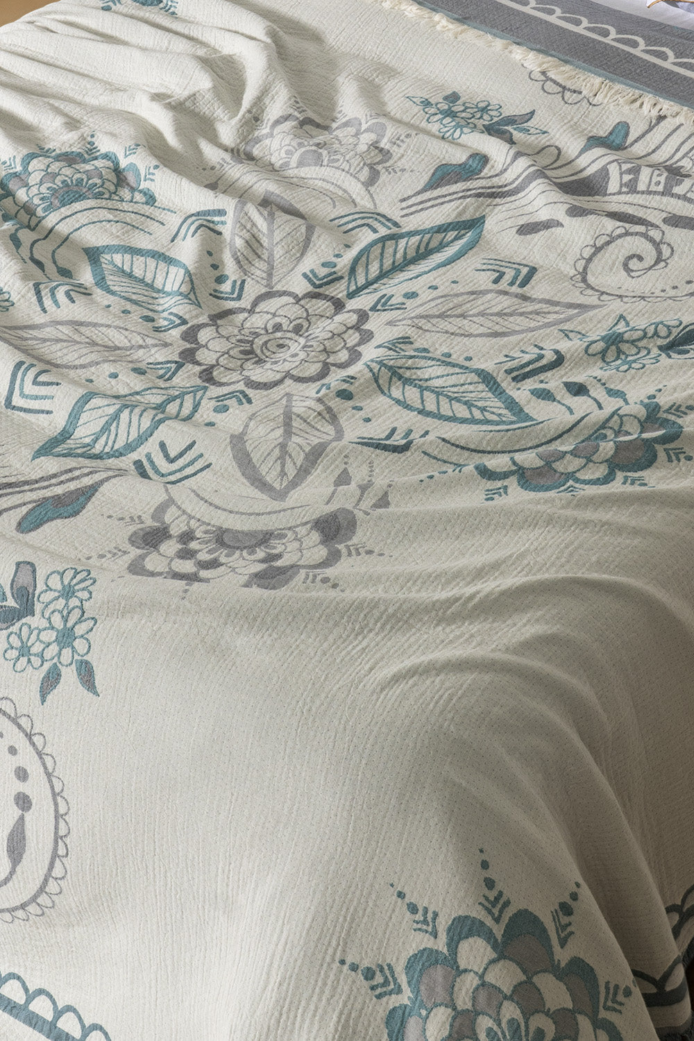 Amber 4 Katlı Jumbo Jakarlı Pano Desen Müslin Pike / Yatak Örtüsü %100 Pamuk