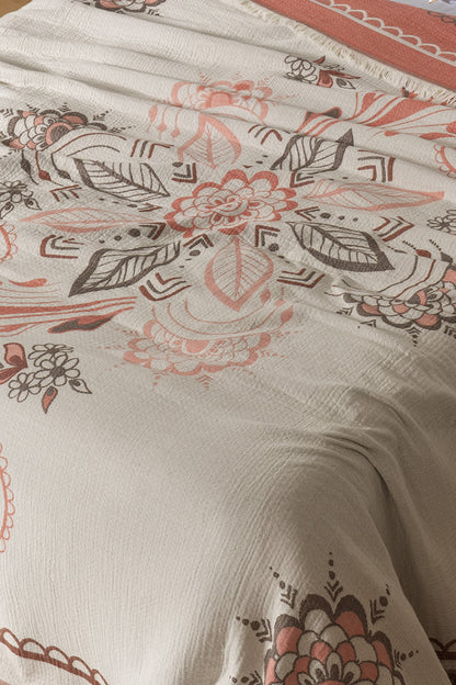 Amber 4 Katlı Jumbo Jakarlı Pano Desen Müslin Pike / Yatak Örtüsü %100 Pamuk