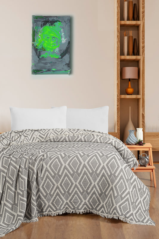 Crea 3 Katlı Jakarlı Müslin Pike / Yatak Örtüsü %100 Pamuk
