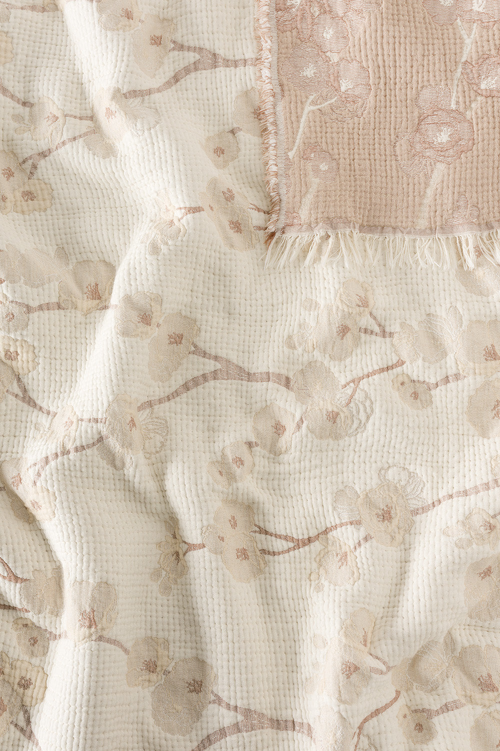 Daisy 5-Layer Filled Muslin Double Bed Quilt / Bed Cover (220x240 cm) 100% Cotton