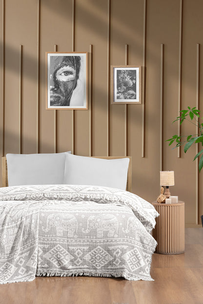 Elephant 3 Katlı Jakarlı Müslin Pike / Yatak Örtüsü %100 Pamuk