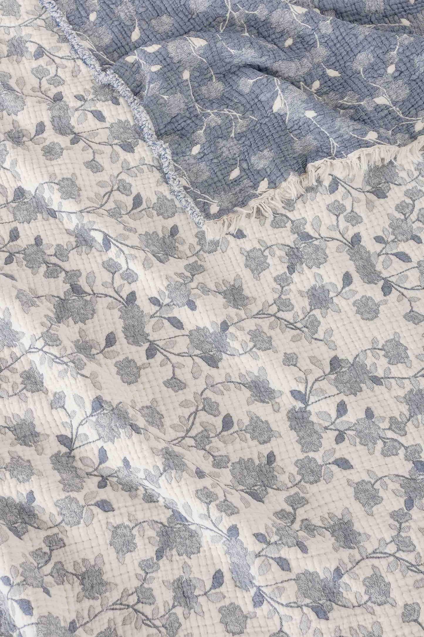 Sultans 5 Katlı Dolgulu Müslin Çift Kişilik Yorgan / Yatak Örtüsü (220x240 cm) %100 Pamuk