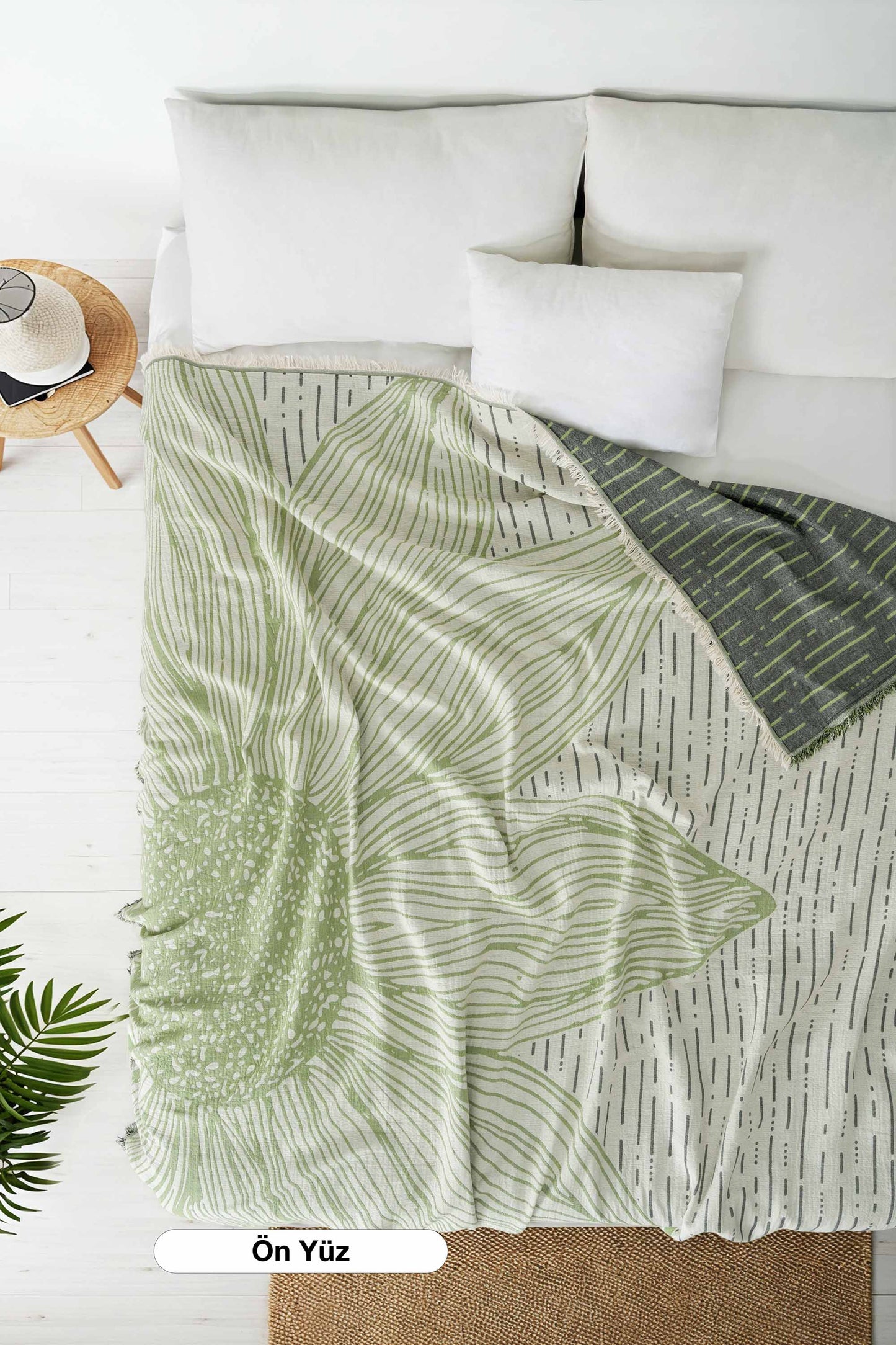 Sunflower 4-Layer Jumbo Jacquard Panel Pattern Muslin Blanket / Bedspread %100 Cotton