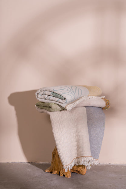 Florvia 4-Layer Jumbo Jacquard Panel Pattern Muslin Blanket / Bedspread %100 Cotton