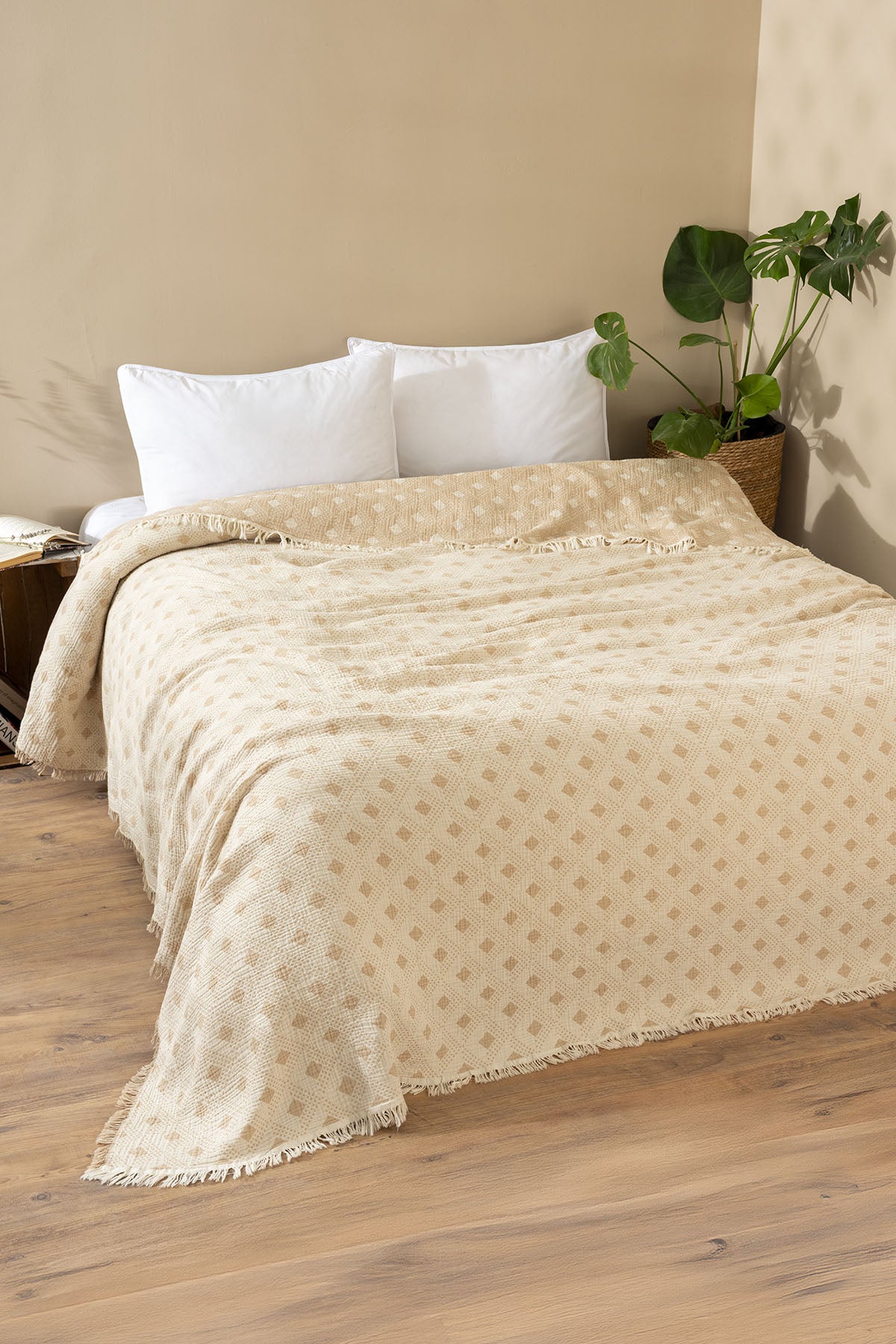 Place 4 Katlı Müslin Pike / Yatak Örtüsü %100 Pamuk