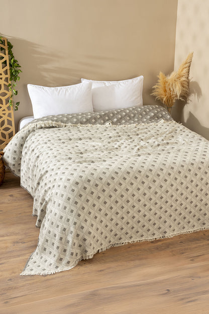 Place 4 Katlı Müslin Pike / Yatak Örtüsü %100 Pamuk