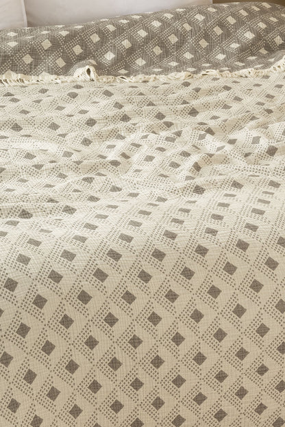 Place 4 Katlı Müslin Pike / Yatak Örtüsü %100 Pamuk