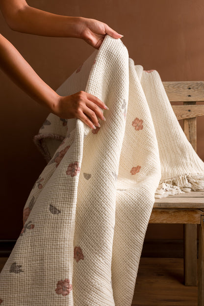 Rose 5-Layer Filled Muslin Double Bed Quilt / Bedspread (220x240 cm) 100% Cotton