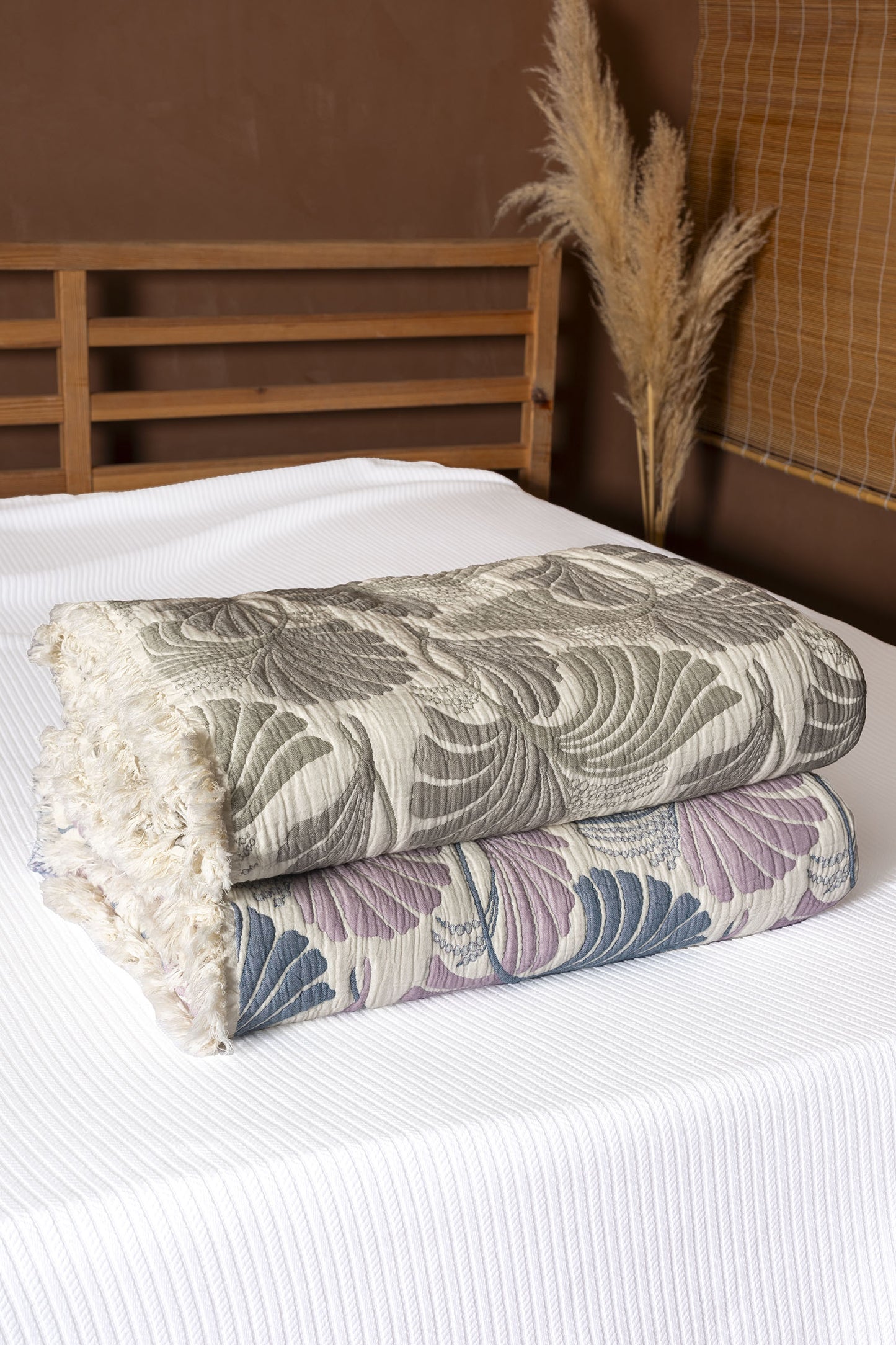 Velora 5-Layer Filled Muslin Double Bed Quilt / Bed Cover (220x240 cm) 100% Cotton