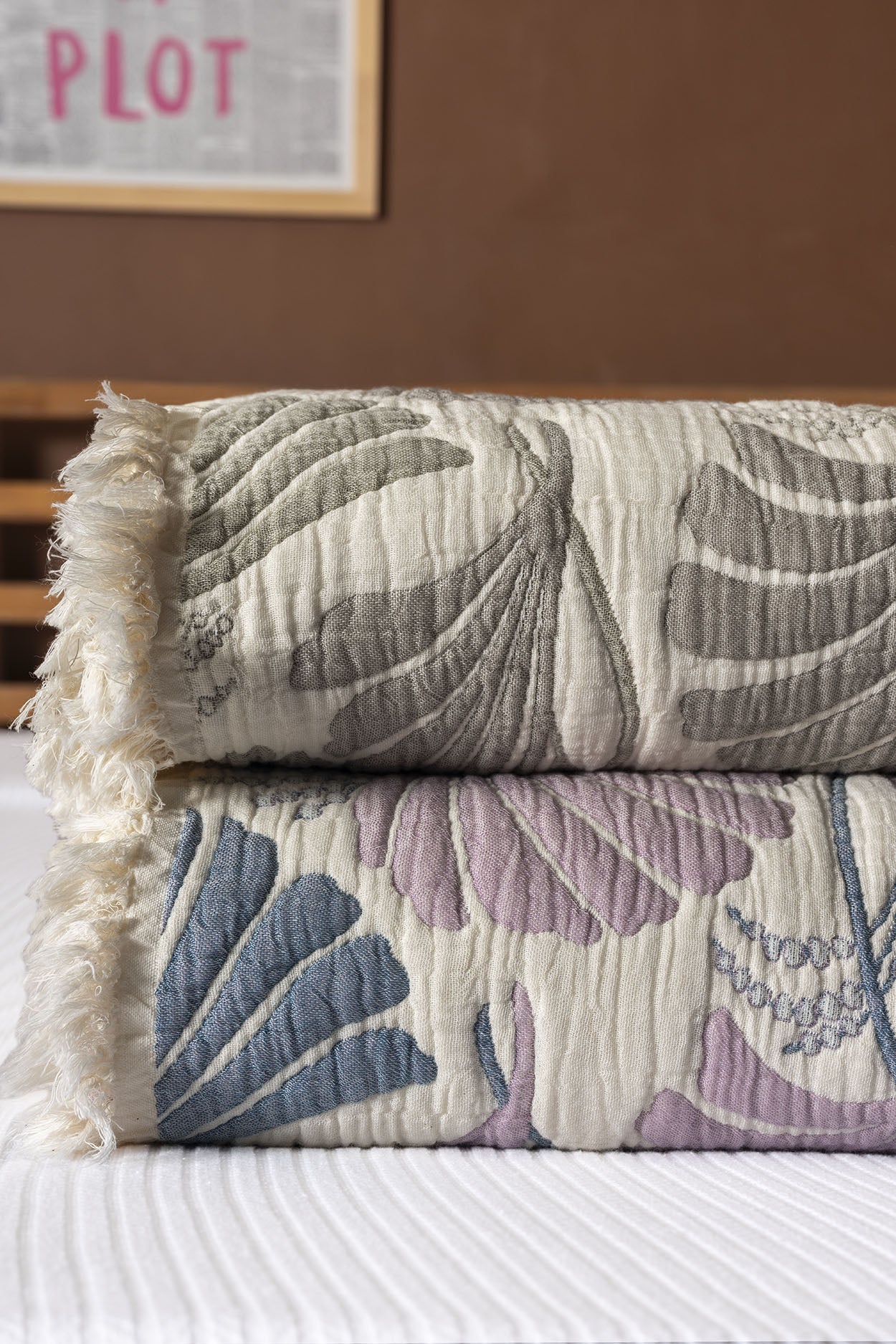 Velora 5-Layer Filled Muslin Double Bed Quilt / Bed Cover (220x240 cm) 100% Cotton